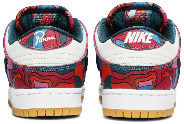 SB Dunk Low ' Abstract Art' (Unisex)